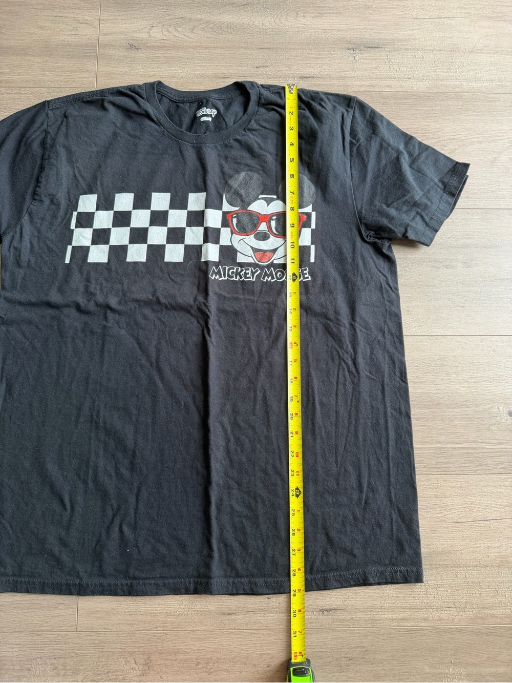 Disney Mickey Mouse Checkered Flag 🏁 t-shirt - size XL - Picture 2 of 4